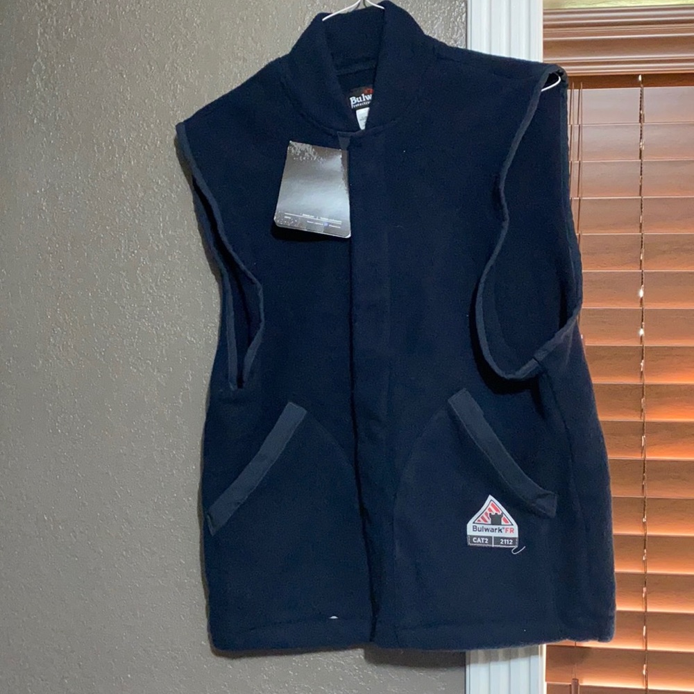 Bulwark FR vest